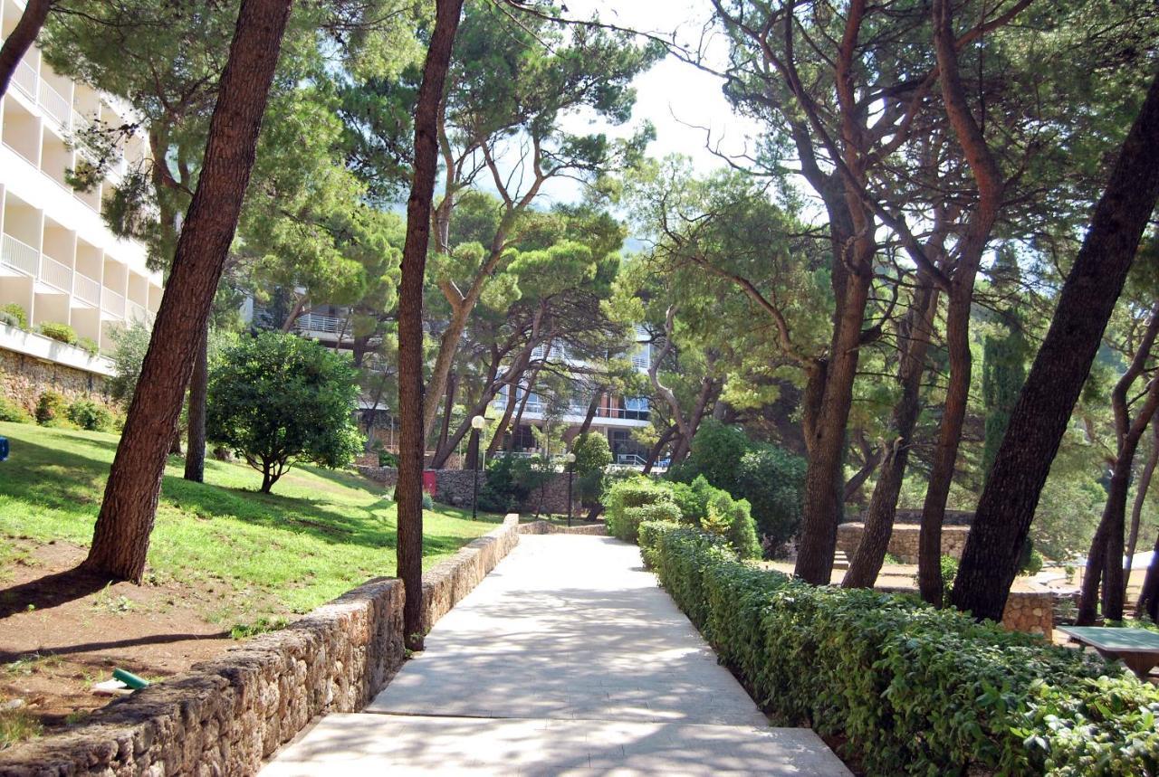 Bluesun Hotel Marina Brela Exterior foto